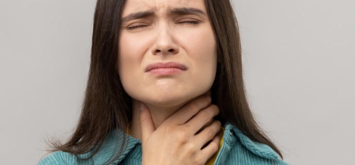 Непрекращающаяся боль в горле: причины, лечение